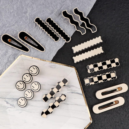 16PCS No Bend Hair Clips – Checker &amp; Black White