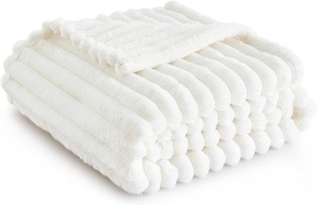 White Fleece Throw Blanket for Couch