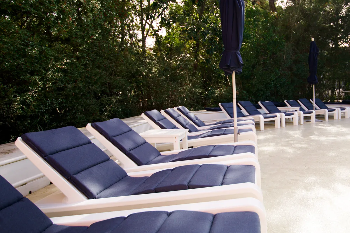 deck chaise cushion.webp deck chaise cushion.webp