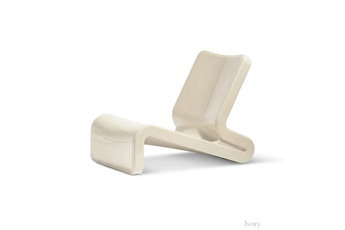 line lounge chair ivory.webp line lounge chair ivory.webp